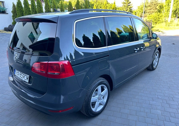 Volkswagen Sharan cena 49900 przebieg: 215000, rok produkcji 2014 z Sztum małe 232